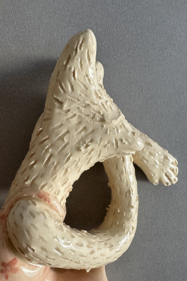 pieza de ceramica decorativa dormilona