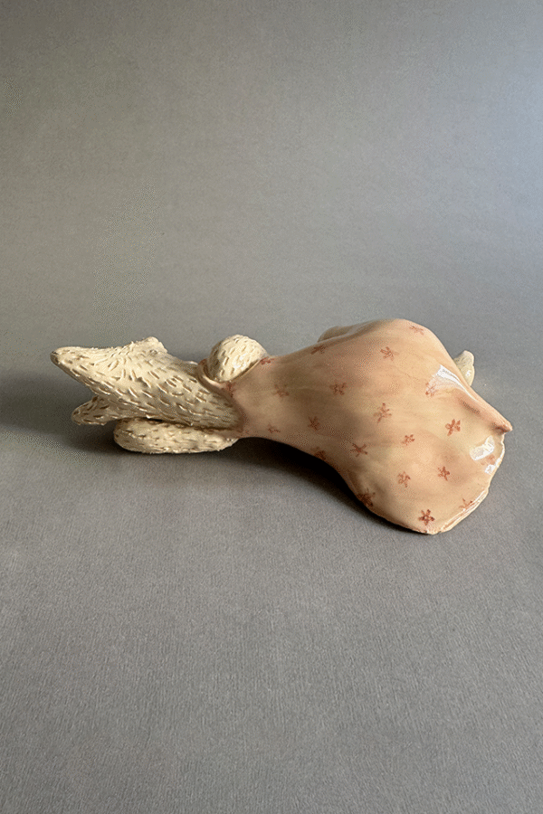pieza de ceramica decorativa dormilona