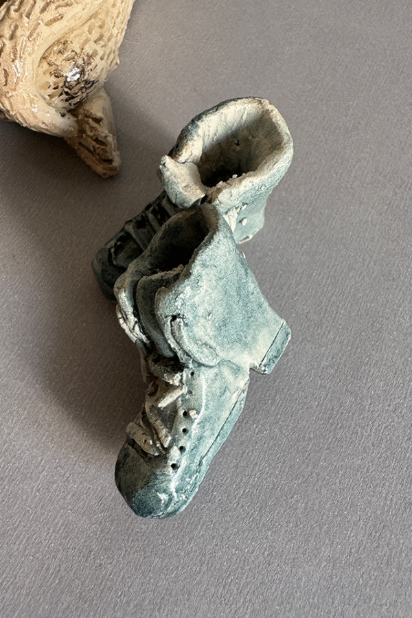 Pieza de ceramica decorativa borrachin